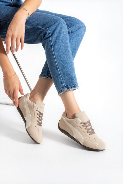 Women's Retro Sneaker Comfortable Sole Lace-Up Casual Sports Shoes