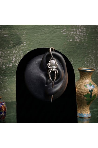 Arakne Örümcek Figürlü Kıkırdak Küpe Ear Cuff - Gümüş Kaplama
