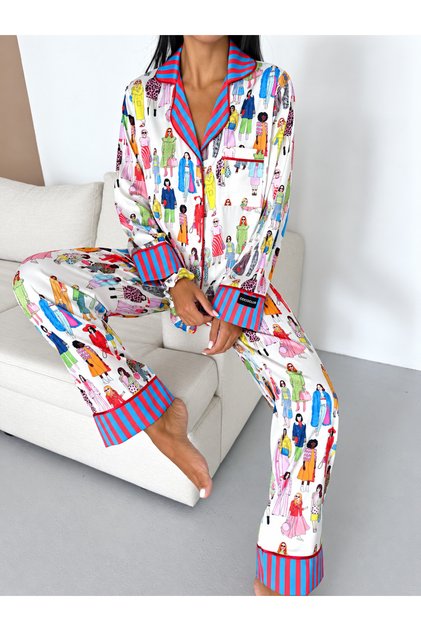 Premium Saten Kumaş Düğmeli Uzun Kollu Pijama Takımı - Bandaj ve Toka Hediyeli