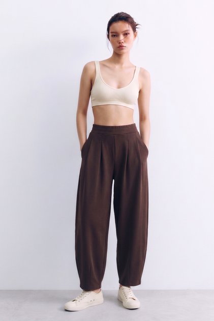 Women's Elastic Waist Carrot Sweatpants - Bitter Brown