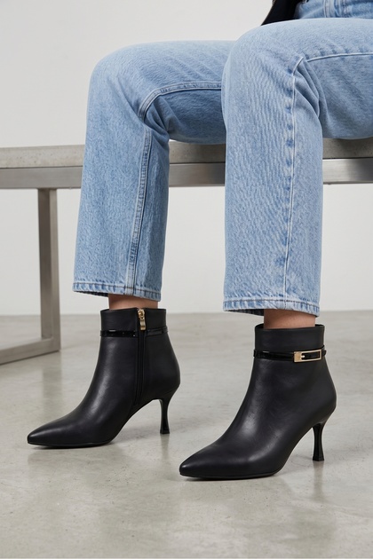 Premium Black Leather Women's Pointed Toe Thin Heeled Boots - Classic Stylish Office Fashion Boots with Buckle and Belt Detail
