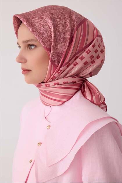 Floral Pattern Tivil Silk Scarf E26Ka4423D01-04