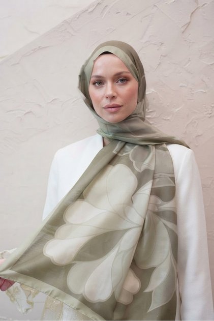Magnolia Pattern Voile Soft Shawl