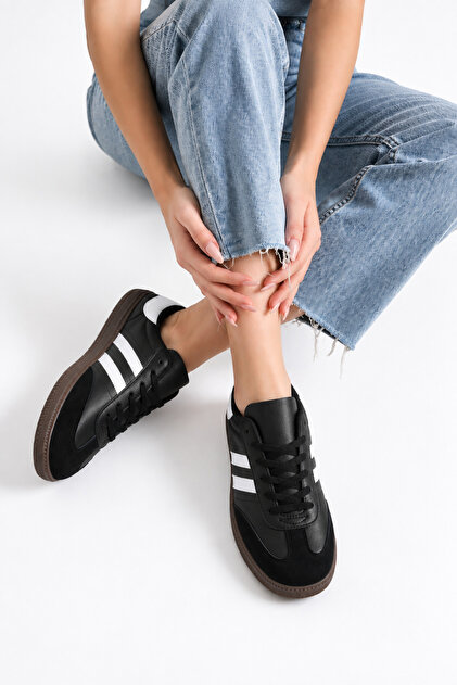 Women's Black and White Sneaker Sports Shoes – Retro Style, Striped Design, Daily Comfortable, Lace-Up Casual Model