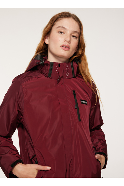 Mont, M, Bordo