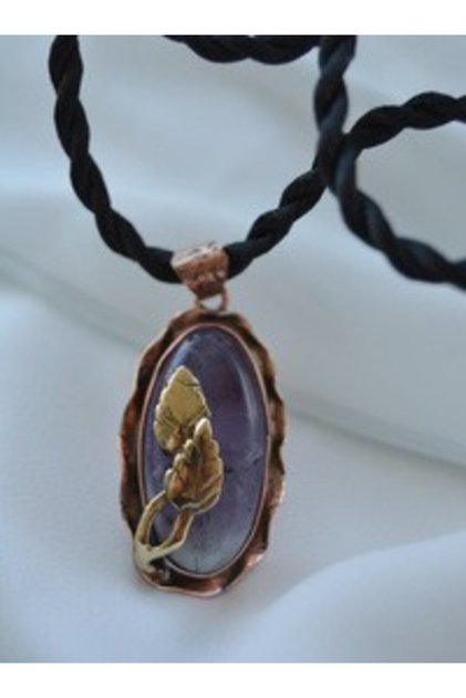 Amethyst Stone Design Necklace -