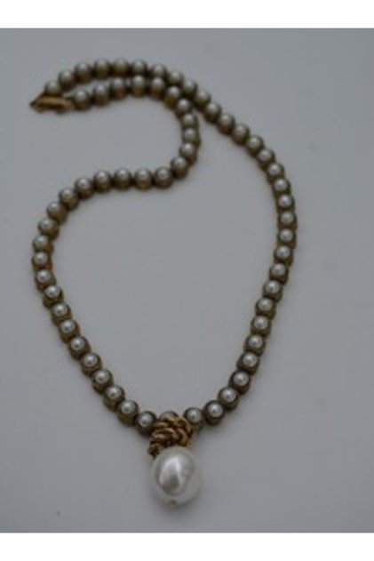 Special Design Pearl Necklace - Gold Color -