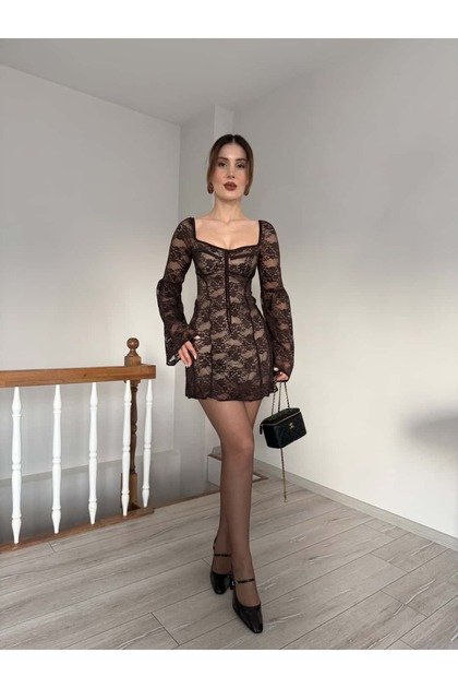 Mini Dantelli Elbise