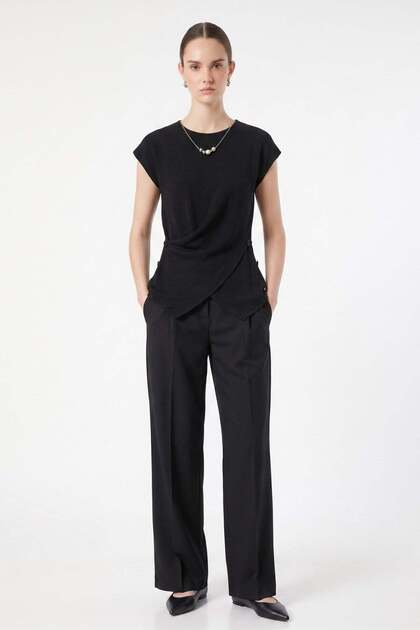 Accessory Detailed Knitwear Blouse Black
