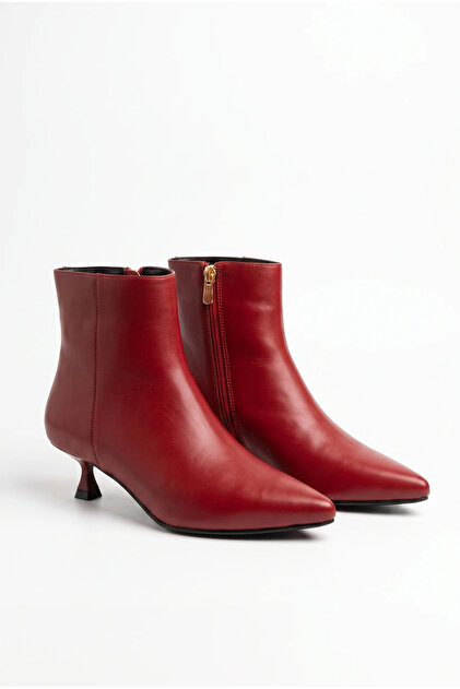 Women's Pointed Toe Short Heeled Goblet Heel Zippered Ankle Boots - Alta - Red
