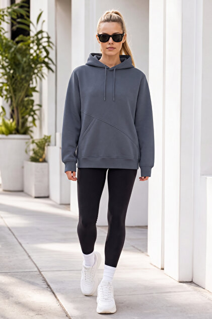 Women's Winter 3-Strand Fleece Hooded Oversize Sweatshirt with Cut-Out Pockets - Smoked