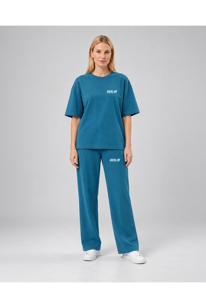 Women's Two Thread 2 Piece Set Oversize Crew Neck T-Shirt and Relaxed Cut Pants