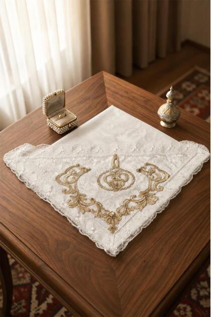 Nesibe Corner Laced Velvet Throw 100X100 cm Cream - Cappuccino