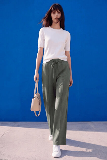 Green Modal Fabric Wide-Legged Trousers