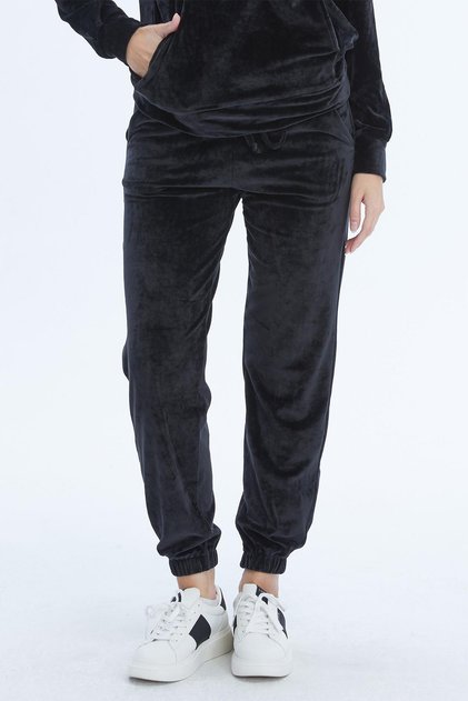 Women's Hooded Velvet Double Suit with Pocket Detail