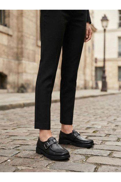 Black Leather Belted Women's Casual Shoes