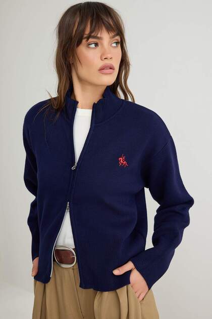 Marineblaue Strickjacke mit Pferde-Stickerei und Reißverschluss TWOAW27HI00135