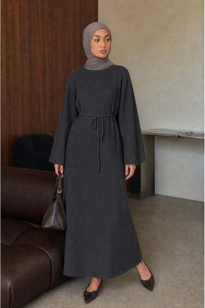Women's Comfortable Cut Wide Sleeve Belted Ribbed Textured Hijab Dress