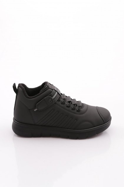 0643081Z Women's Sports Shoes