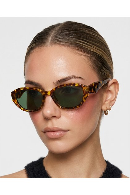Stella Leopard Cat Eye Polarized Lens Red Geometric Cut Handle Detailed Acetate Metal Hinged Sunglasses