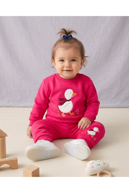 Baby Girl Winter 3 Thread Threaded Duck Embroidery Set 6-9-12-18-24 Months 2-Piece Top and Bottom Set