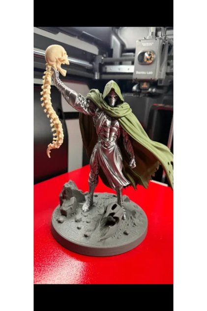 Doktor doom figür 20 cm doctor domm dr doom