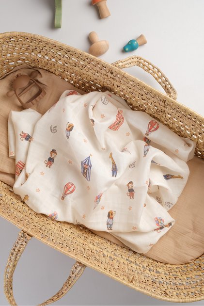 100% Cotton Multi-Purpose Boxed Premium Muslin Blanket Oeko-Tex Certified 100 X 100 cm (Cream Luna Park)