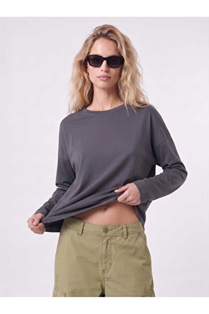 Women's Long Sleeve T-Shirt - C535
