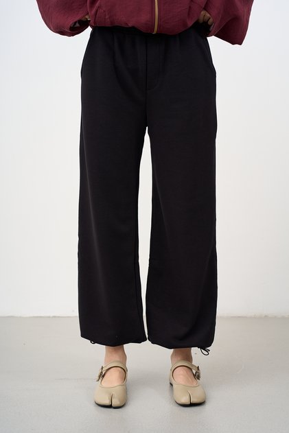 Women's Elastic Cuff and Elastic Waist Pants Black