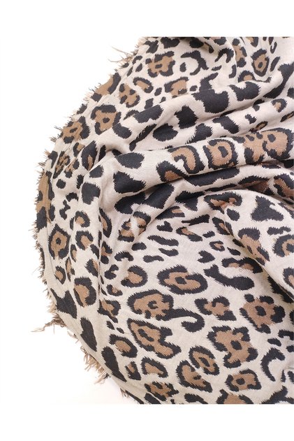 Beige Black Brown Leopard Patterned Plump Flexible Jacquard Knitted Fabric Cardigan & Sweater Fabric 160X220Cm