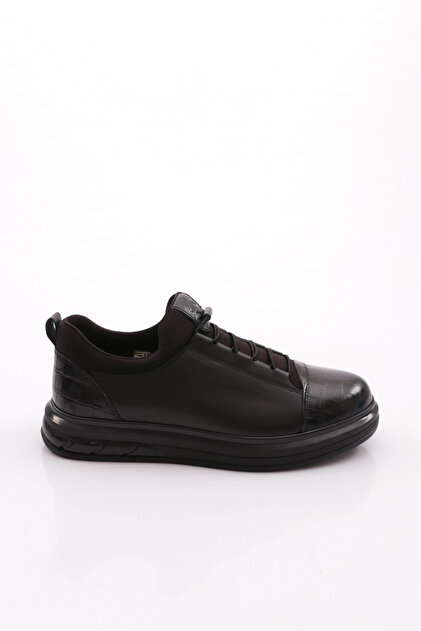 2045 Men's Flat Sole Sneakers