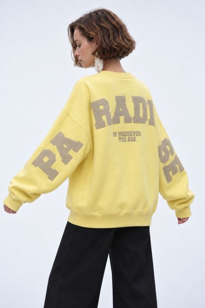 Women's Oversize Sweatshirt Paradise Varsity Embossed Printed Yellow – Crew Neck, 3 Thread Raster P