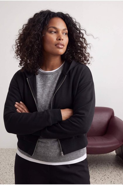 Black Crop Oversize Knitted Sweatshirt Tbbaw27Ao00002
