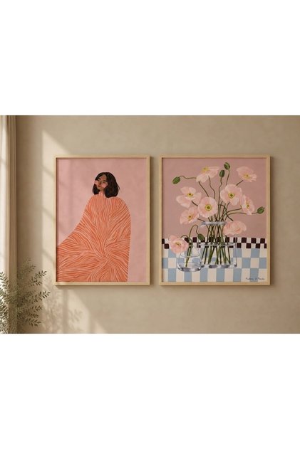 Soft Bloom Çerçeveli MDF Dekoratif Poster Seti – Kadın Figürü ve Pembe Çiçekler