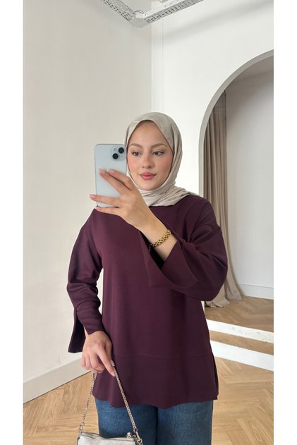 Women's Hijab Tunic with Slit Detail on Sleeves and Skirt