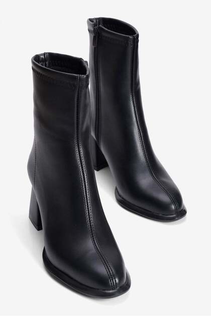 Women's Heeled Boots with Zipper in Jade Black