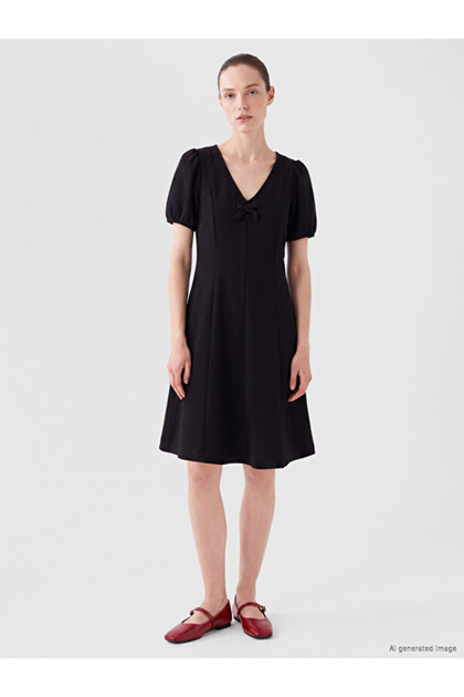 Esvab • Modern & Distinctive V Dikim a Dikim Mini Dress