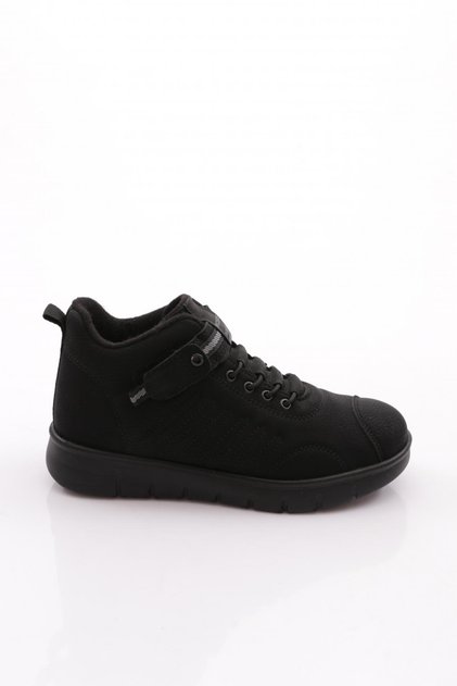 0643081Z Women's Sports Shoes