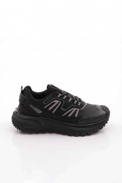 0643083m Men's Sports Shoes