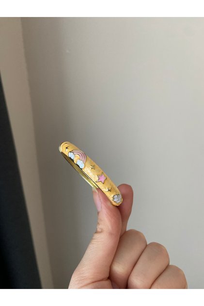 Kız çocuğu açık turuncu renk detaylı mineli kelepçe model bilezik (iç çapı 4.7 cm)