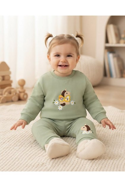 Baby Girl Winter 3 Thread Threaded Daisy and Horse Embroidered 6-9-12-18-24 Months 2-Piece Top and Bottom Set