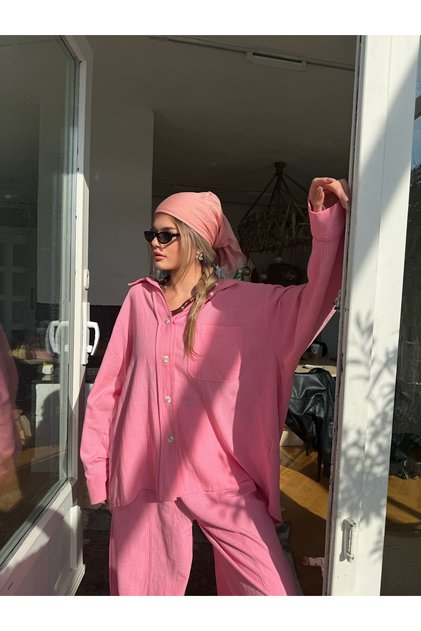 Kadın Oversize Gömlekli 2'li – Rahat Kesim Lastikli Pantolonlu Günlük Kombin
