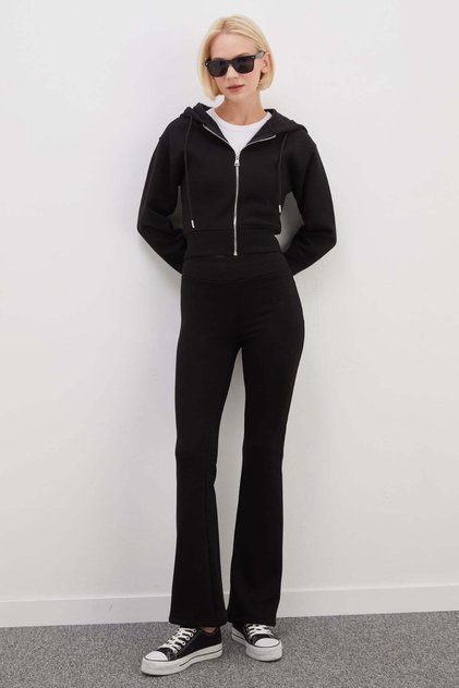 3 Threaded Non-Threaded Elastic Waist Flare Leggings