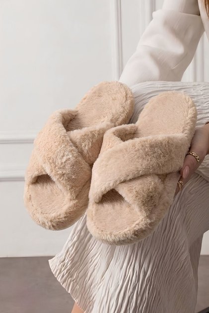 Krossa Beige Cross-Strapped Plush Women's Winter House Slippers