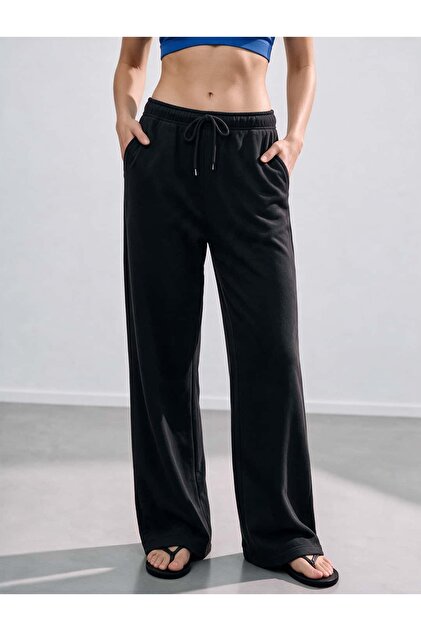 Women's Straight Cut Ribbed Sweatpants - C536