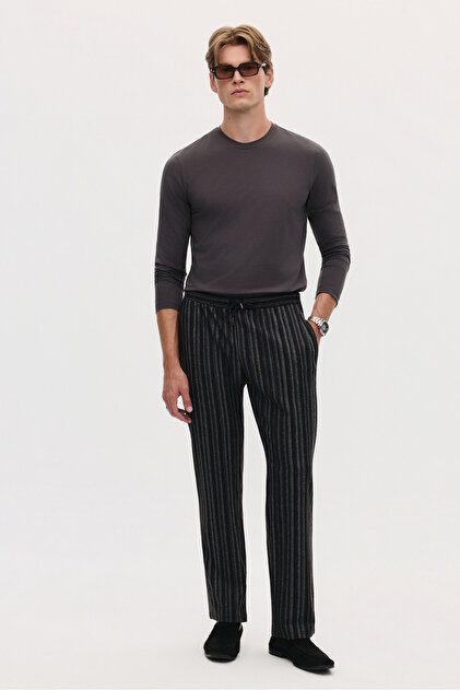 πͺπ’π’π π§π’π¨ππ Striped Jogger Pants
