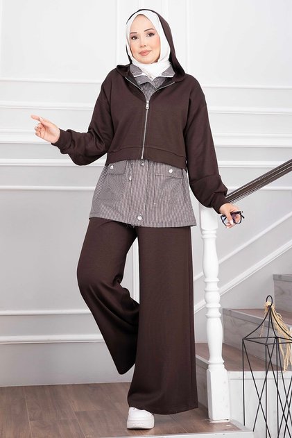 Stripe Garnished Sports Three-Piece Set Brown
