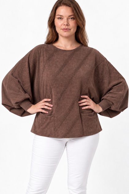 Women's Italian Style Oversized Knitwear Blouse with Bat Sleeves and Side Slits with Pocket Detail