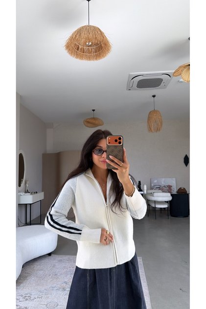 Ecru Garnished Zippered Knitwear Cardigan