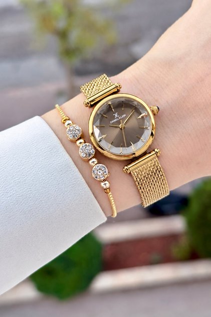 Women's Wristwatch with Brown Dial and Gold Color Strap, 26 Mm, Same as in the Image